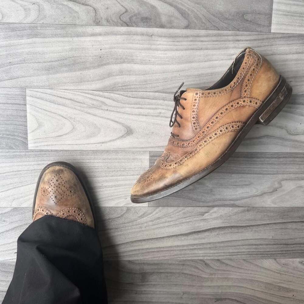 Clarks Tan Leather Wingtip Oxford Dress Shoes